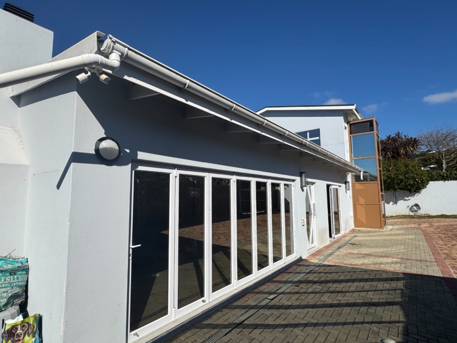 4 Bedroom Property for Sale in Poortjies Western Cape